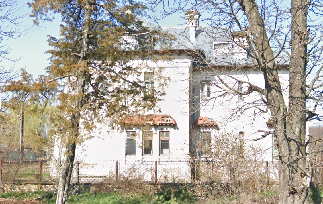 The same view as seen on Google Maps Street View